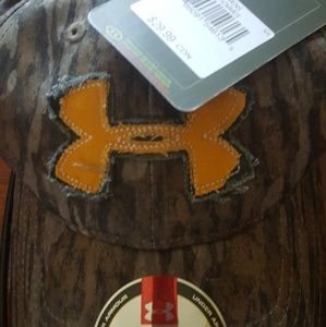 New with tags armour adjustable baseball hat